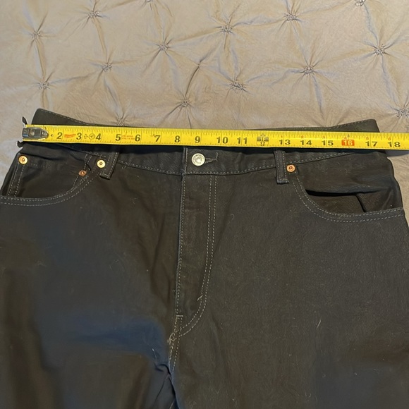 Levi Jeans - Picture 8 of 10